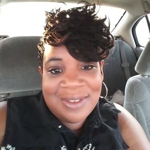 Meet your Posher, Eunice